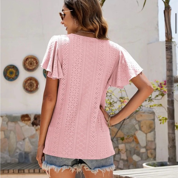 Cute and comfy shoulder ruffle top - Picture 3 of 5